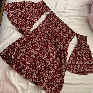 Off the shoulder sleeved dress